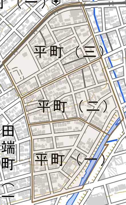 平町とその周辺の地図。町の範囲を重ねている