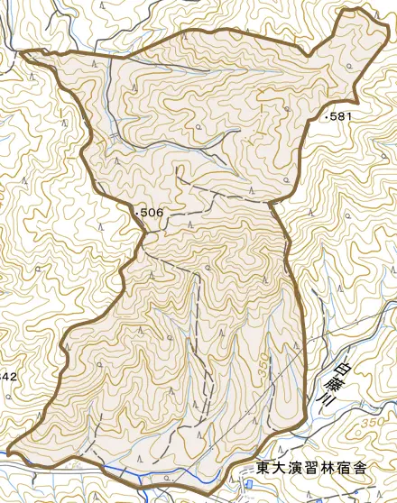 中白坂町とその周辺の地図。町の範囲を重ねている