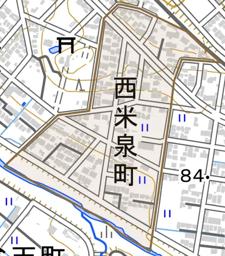 西米泉町とその周辺の地図。町の範囲を重ねている