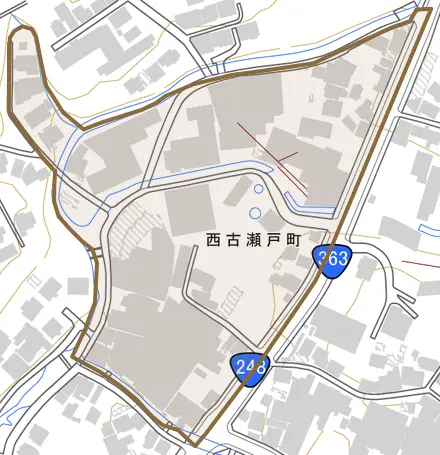 西古瀬戸町とその周辺の地図。町の範囲を重ねている