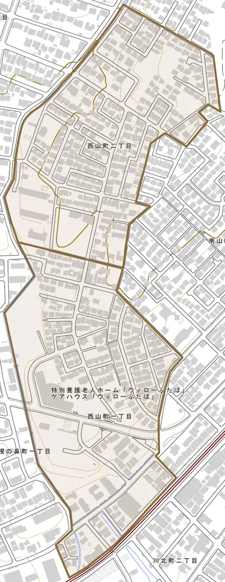 西山町とその周辺の地図。町の範囲を重ねている