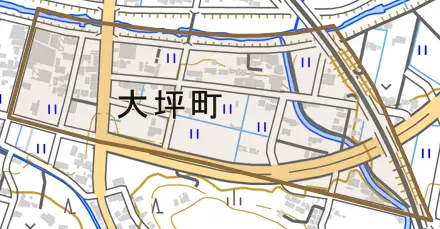 大坪町とその周辺の地図。町の範囲を重ねている