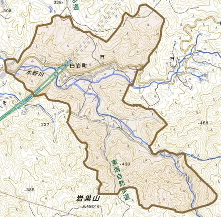 白岩町とその周辺の地図。町の範囲を重ねている