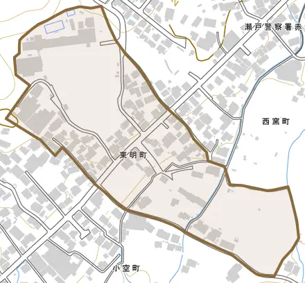 東明町とその周辺の地図。町の範囲を重ねている