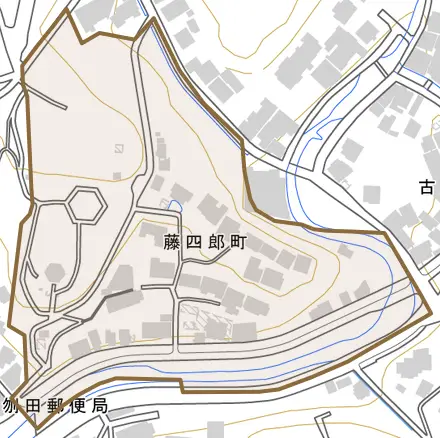 藤四郎町とその周辺の地図。町の範囲を重ねている