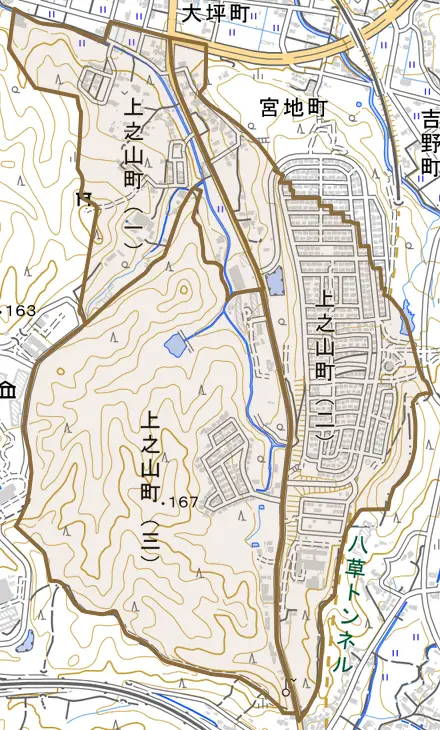 上之山町とその周辺の地図。町の範囲を重ねている