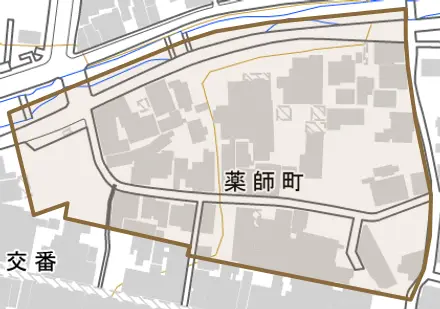 薬師町とその周辺の地図。町の範囲を重ねている