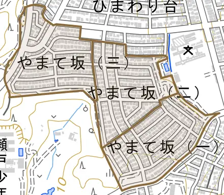 やまて坂とその周辺の地図。町の範囲を重ねている