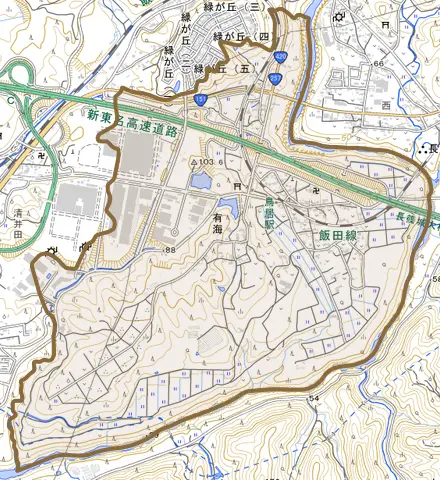 有海とその周辺の地図。町の範囲を重ねている