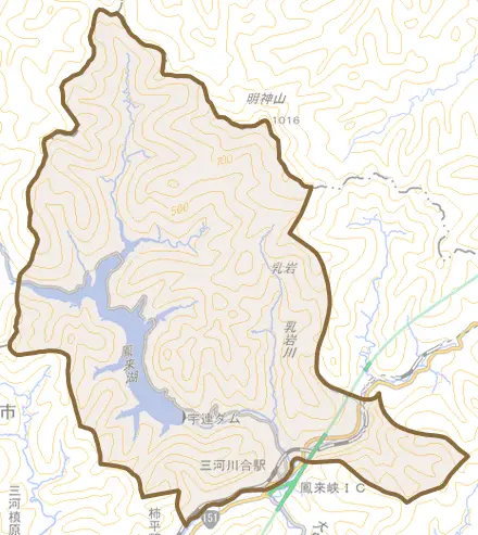 川合とその周辺の地図。町の範囲を重ねている