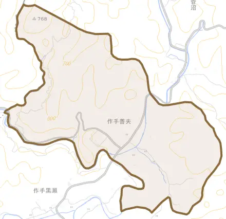 作手善夫とその周辺の地図。町の範囲を重ねている