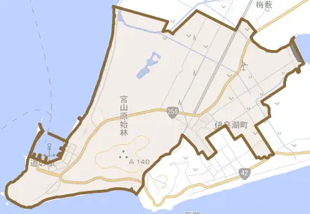 伊良湖町とその周辺の地図。町の範囲を重ねている