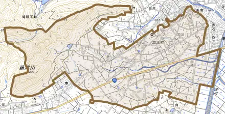 加治町とその周辺の地図。町の範囲を重ねている