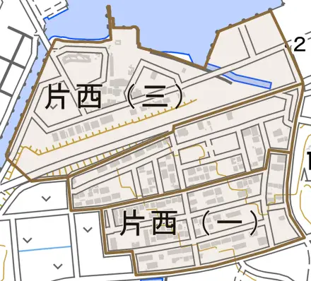片西とその周辺の地図。町の範囲を重ねている
