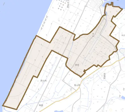 中山町とその周辺の地図。町の範囲を重ねている