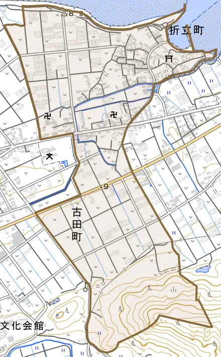 折立町とその周辺の地図。町の範囲を重ねている
