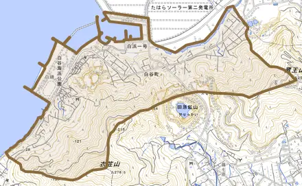 白谷町とその周辺の地図。町の範囲を重ねている