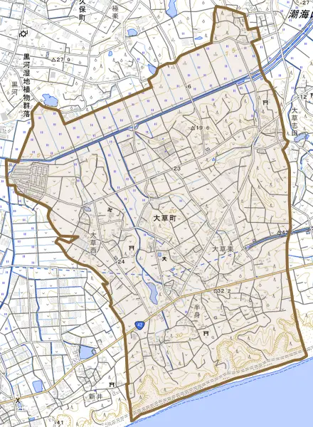 大草町とその周辺の地図。町の範囲を重ねている