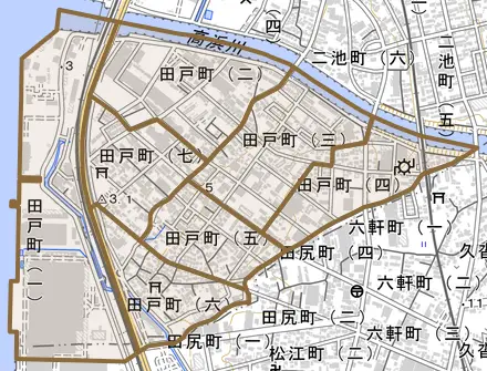 田戸町とその周辺の地図。町の範囲を重ねている