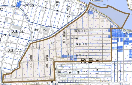大字服岡とその周辺の地図。町の範囲を重ねている