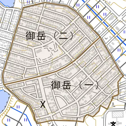 御岳とその周辺の地図。町の範囲を重ねている