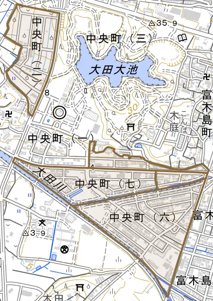 中央町とその周辺の地図。町の範囲を重ねている