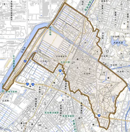 大田町とその周辺の地図。町の範囲を重ねている
