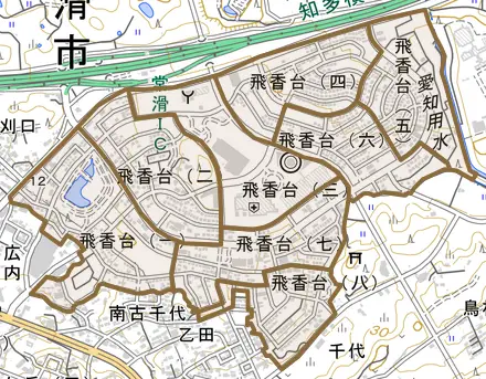 飛香台とその周辺の地図。町の範囲を重ねている