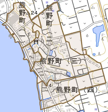 熊野町とその周辺の地図。町の範囲を重ねている