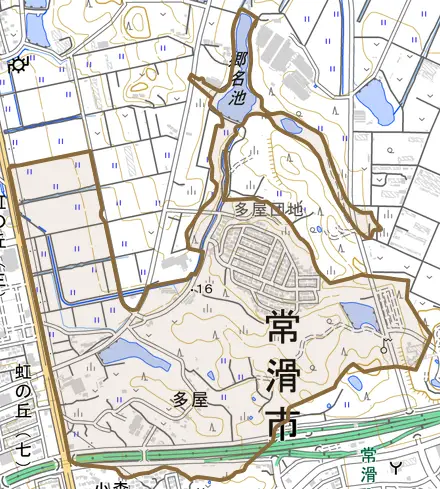 多屋とその周辺の地図。町の範囲を重ねている