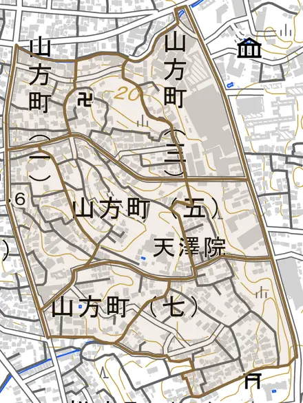 山方町とその周辺の地図。町の範囲を重ねている