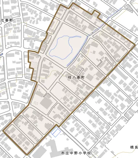 柱八番町とその周辺の地図。町の範囲を重ねている