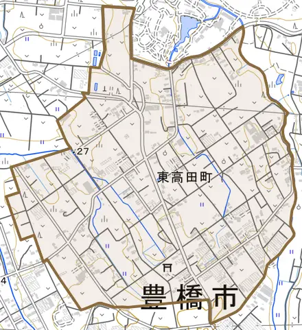 東高田町とその周辺の地図。町の範囲を重ねている