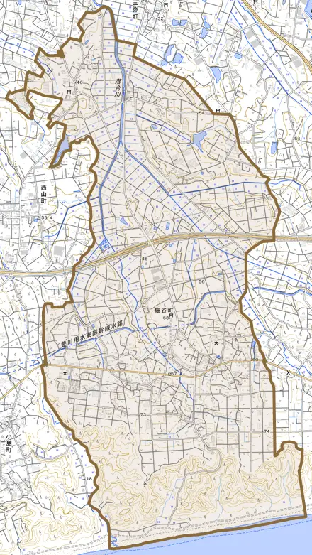 細谷町とその周辺の地図。町の範囲を重ねている