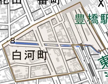 白河町とその周辺の地図。町の範囲を重ねている