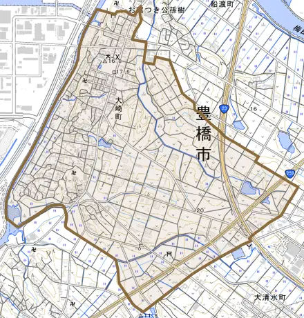大崎町とその周辺の地図。町の範囲を重ねている
