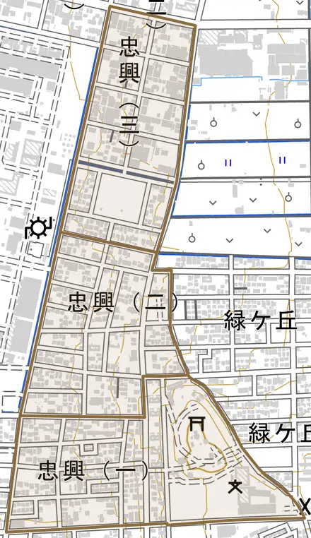 忠興とその周辺の地図。町の範囲を重ねている