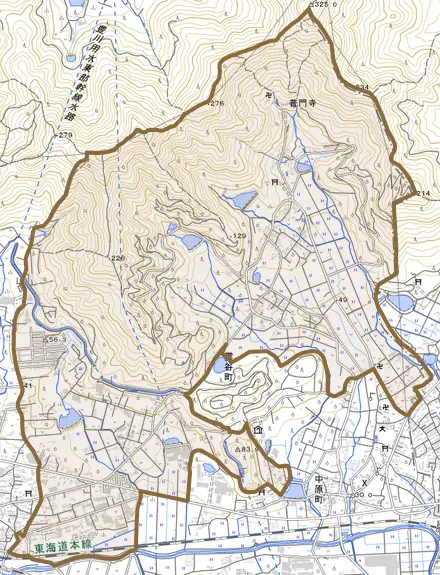 雲谷町とその周辺の地図。町の範囲を重ねている
