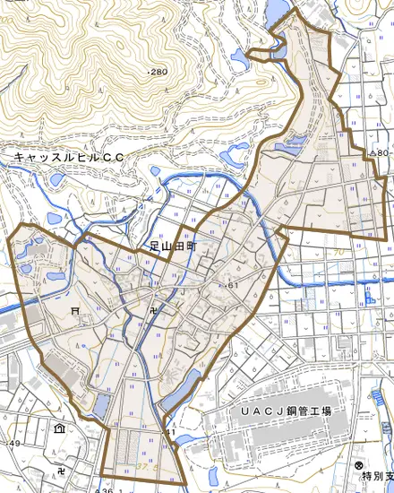 足山田町とその周辺の地図。町の範囲を重ねている