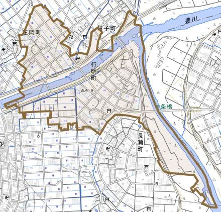 行明町とその周辺の地図。町の範囲を重ねている
