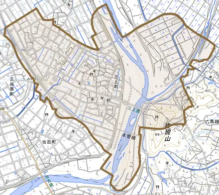 三上町とその周辺の地図。町の範囲を重ねている