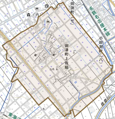 御津町上佐脇とその周辺の地図。町の範囲を重ねている