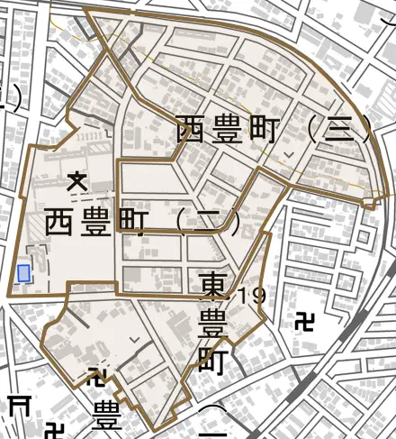 西豊町とその周辺の地図。町の範囲を重ねている
