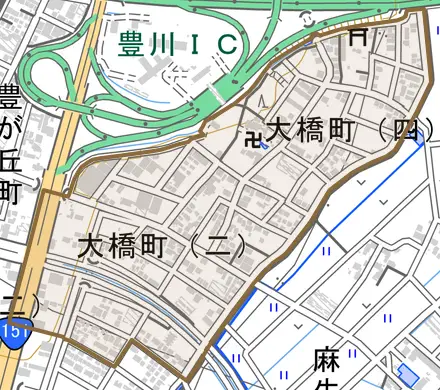 大橋町とその周辺の地図。町の範囲を重ねている