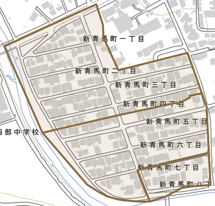 新青馬町とその周辺の地図。町の範囲を重ねている