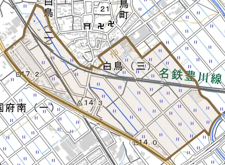 白鳥とその周辺の地図。町の範囲を重ねている