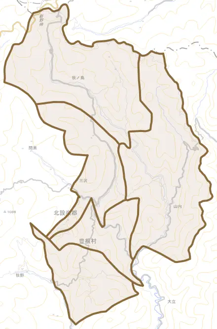 三沢とその周辺の地図。町の範囲を重ねている