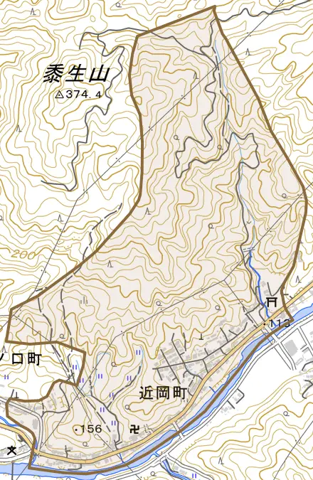 近岡町とその周辺の地図。町の範囲を重ねている