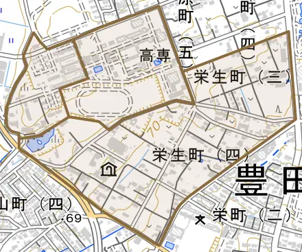 栄生町とその周辺の地図。町の範囲を重ねている