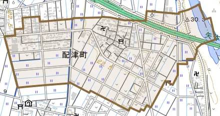 配津町とその周辺の地図。町の範囲を重ねている